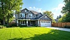 Beautiful suburban house with landscaped lawn, | Stock Illustration