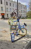 Objeto de arte Leyendas de bicicletas de la URSS frente a ent | Foto de stock